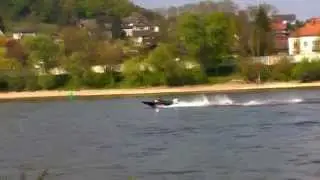 Sportboote auf der Donau