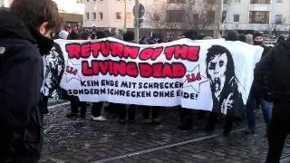 Liebigstr 14 Zombiedemo: Bersarinplatz