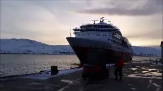 Hurtigruten arrival in Mehamn 0024