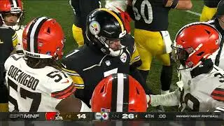 Ben Roethlisberger's final snap in Heinz field Raising hands
