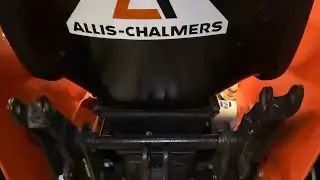 Quick video of cleaning up the driveway from overnight snow #allischalmers #gardentractor #snow 