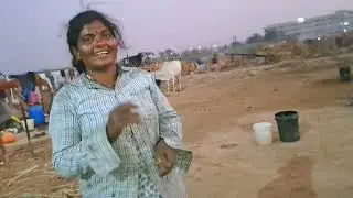 किती ऊसीर झाला राञी खराट्याने झाडू नय खर आसन का झाडाच की नाही