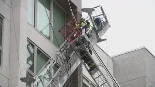 Two rescued after scaffold breaks high above downtown Sacramento