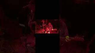 Cissy got the blues/love the one you&rsquo;re with 