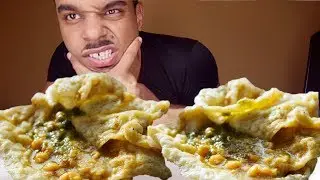 46 ASMR : Eating Trinidad's Doubles & Whispering. 🤔 🤔 🤔