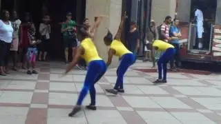 ДЕВУШКИ ТАНЦУЮТ НЬЮ ЙОРК MADISON SQUARE JULY 15 2017