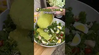 AVOCADO LIME DRESSING 🥗 A healthy dressing for your summer salad! #avocadosalad #saladdressing
