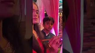 Live wedding painting ✨️ 🖼 #livepainting #weddingnight #artsy.gomtii #painting #art #trending #reel