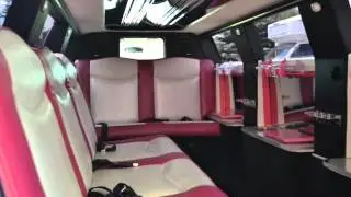 10 Passenger Pink Chrysler 300 Limo