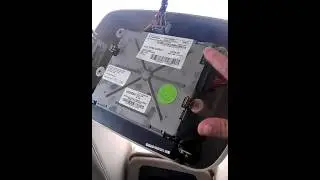 2004 ford expedition DVD player removal