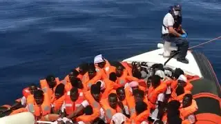 EU leaders meet in Brussels to discuss migrant crisis