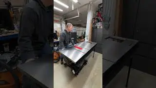 Установка нового настольного циркулярного станка SawStop на место