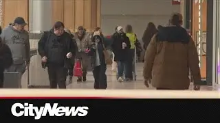 Christmas Eve Brings Last-Minute Shopping Rush
