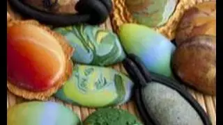 Syndee Holt shows How To Make your own Cabochon on Beads, Baubles & Jewels (1809-2)
