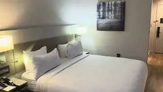 A review of my room at the AC Hotel , Miami Ventura.