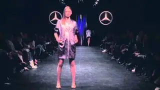 KIKA NEUMANN MercedesBenzFashionWeek HD