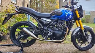 Speed 400 mods after 1 year 🙂 #speed400 #triumph #hitchcox