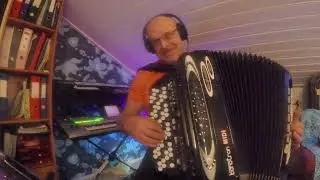 Hundar Och Ungar Och Hembryggt Äppelvin!    På Mitt Sätt!