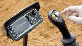 Europe: D-series Mini Excavators range - Walkaround CX15EV Monitor