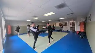 Muay Thai - eating teeps while trying to throw jabs