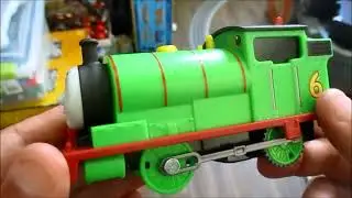 unboxing and first look at the 80th anniversary Thomas and friends 5 pack