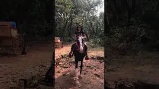 #horse #horseriding #matheran #matheranhillstation #brownmud #matheranvlog #matherantoytrain #shorts