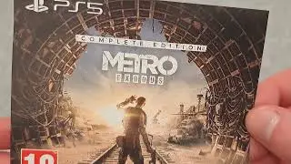 Unboxing of Metro Exodus for Playstation 5