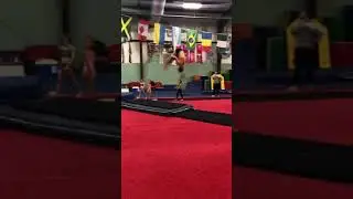 Double pike on the floor