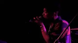 Denitia - One Day (LIVE)