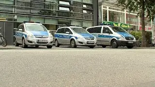 Thorsten Sch&auml;fer-G&uuml;mbel besucht 1. Polizeirevier in Frankfurt