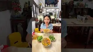 B&uacute;n ziu g&aacute;nh #hanoididau #foodreview #bunrieu