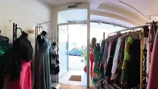 PoshByLola : Bespoke Dressmaker Fuengirola Spain. 360 Tour.