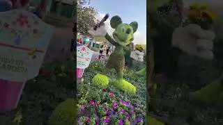 Explore Disney's Flower and Garden Festival - What's Hiding in the Garden? #disney #foodie