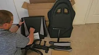 Elevate Your Gaming Experience with the Simple Deluxe Big and Tall Gaming Chair!