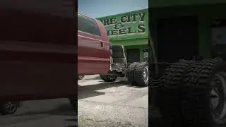 F350 Dually work truck On 22&rdquo; Custom Cut Wheels
