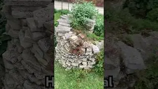 🌀🌿 Medieval Herb Spiral in Paris &ndash; Ancient Design Meets Permaculture Wisdom! 🌱