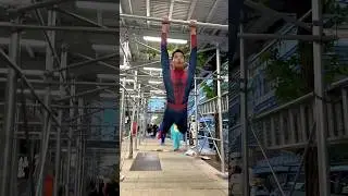Человек-паук качается 🕷️