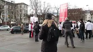 Z&uuml;rich Helvetiaplatz. 8. Januar 2022. Besammlung