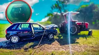 ESSE CARRO ESTAVA DENTRO DO RIO