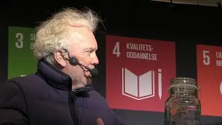 Radiov&aelig;rt S&oslash;ren Dahls sang til Verdensm&aring;lene