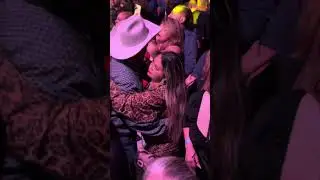 Aqui Los Caminantes tocando sus mejores exitos en la sierra nightclub de Panorama City.!!!!