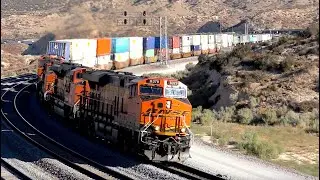 BNSF Intermodal and TOFC approaching Cajon summit curves with 4 motors on point.