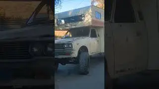 ya va quedando sigue interior y pintura #toyotamotorhome #22re ##hilux #4x4 #offroad #motorhome