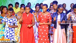INDIRIMBO ZAMAKORARI MUNKAMBI YAMUSASA MUGITERANE CABAMAMA WAOO BARIRIMBYE NEZA 