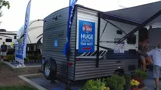 HERSHEY GIANT RV SHOW #2. ZINGER LITE 18BH