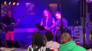 Double Vision performed by Seattle Cover Band RETROSTATIC