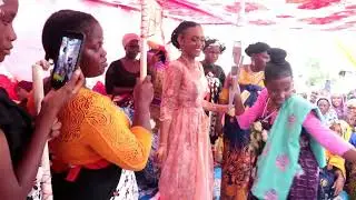 Chanson Mr Madjid et Mme Echat Mayotte