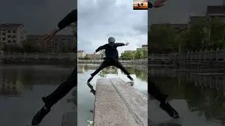 Chinese Kung Fu showcases its prowess, and its lig#G40898