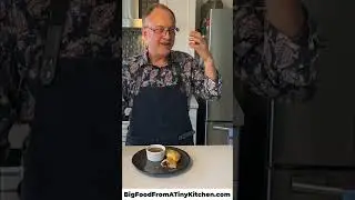 Thanksgiving Hand Pie: A Delicious, Unconventional Recipe! #shorts
