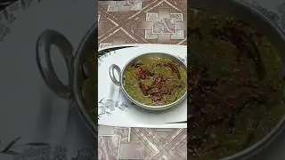 Skinned Daal Moong with Spanich